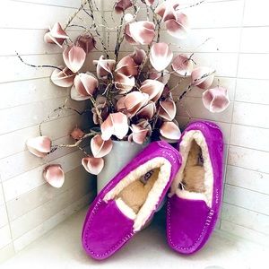 UGG Ansley slipper. New. Only tried on. No box